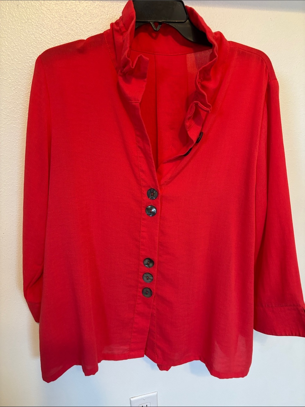 Women’s Fridaze Linen Redefined Ruffled V-Neck Button-Front Blouse in Red
